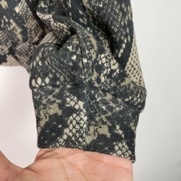 Show Me Your MuMu Boyfriend Oversized Cotton Long Sleeve Sweatshirt Ziggy Python - Picture 6 of 12